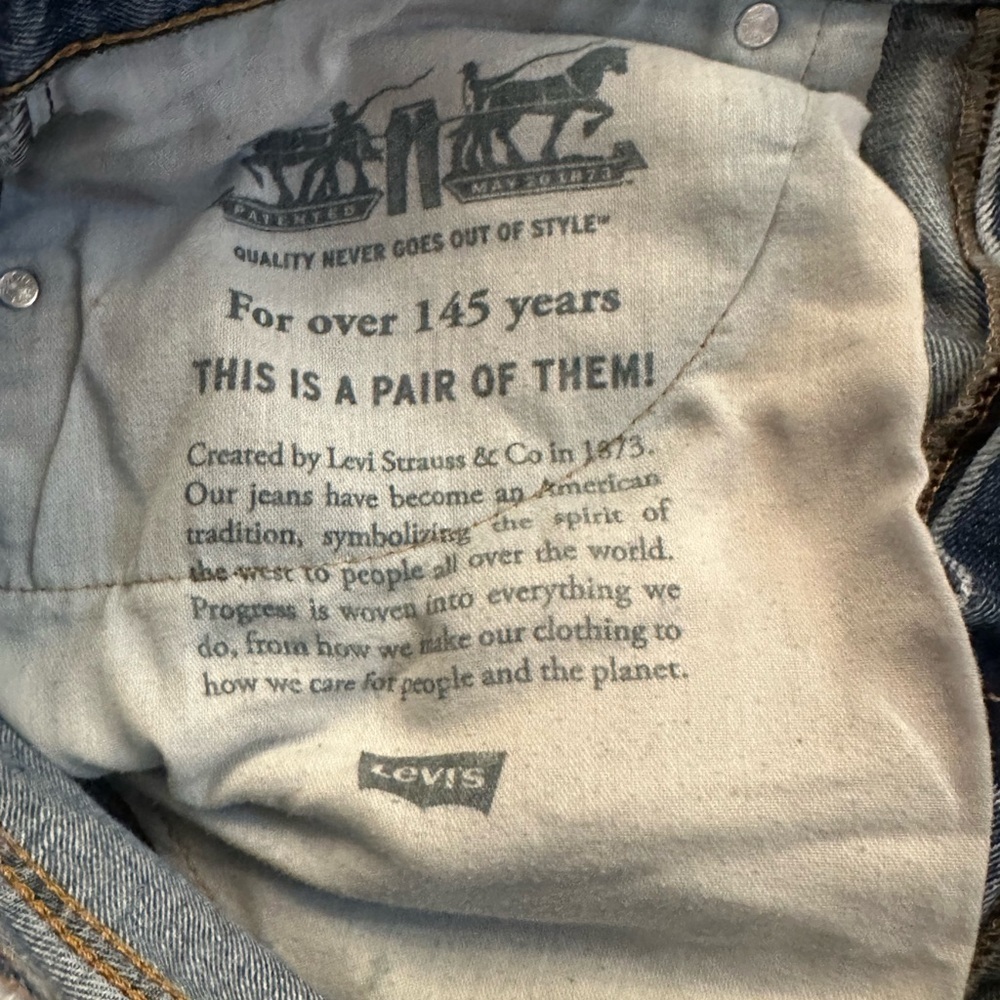 Levi's Blue Straight Jeans Classic Denim Style - Picture 2 of 4
